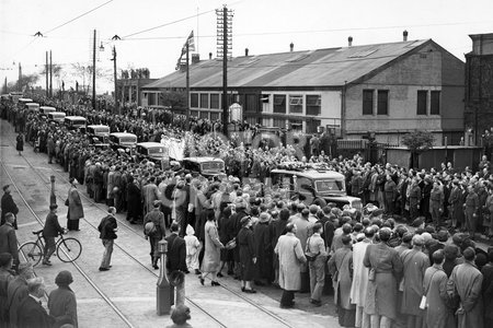 Austin's funeral procession 1941