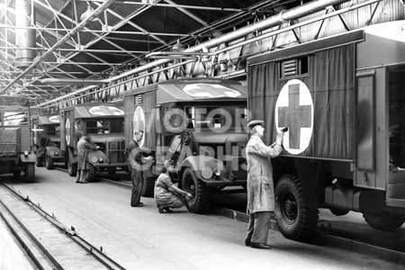 Longbridge factory Austin 1940s