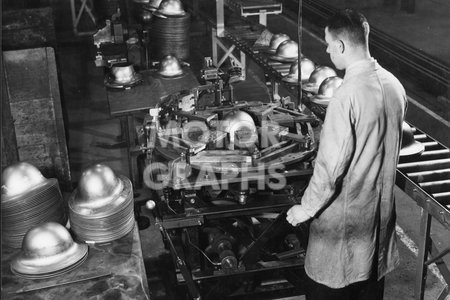 Longbridge factory Austin 1940s