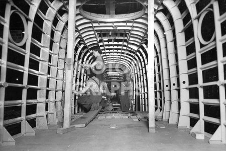 Longbridge factory Austin 1940s