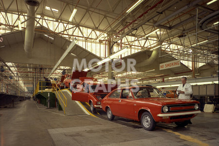 Cowley factory British Leyland 1971