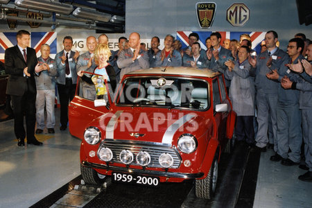 End of Mini production at Longbridge 2000