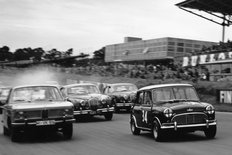 Silverstone 1964 Six hour saloon car race 