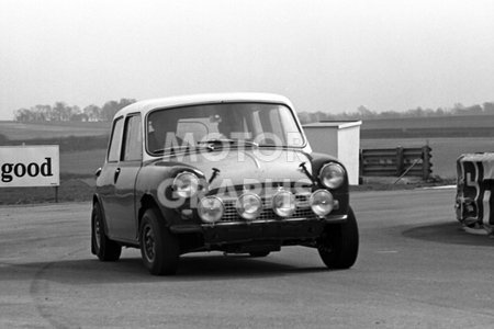 Mini Cooper S 1969 Irish Rally at Thruxton