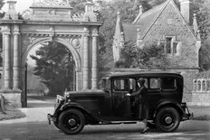 Morris Isis saloon 1930