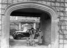 Morris Twenty Five saloon 1936