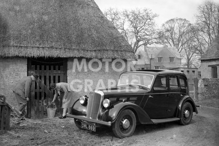 Morris Fourteen saloon 1937