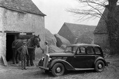 Morris Fourteen saloon 1937