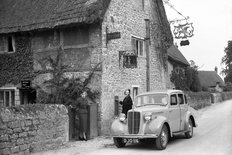 Morris Twelve saloon 1937