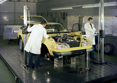 Rover SD1 on a test rig 1977
