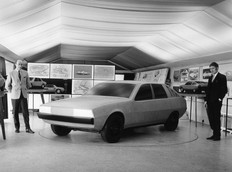 Rover SD1 clay mock up 1971