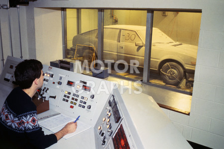 Rover SD1 testing 1982