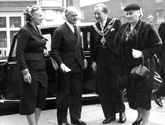 Lucas Mayor And Waring 1954