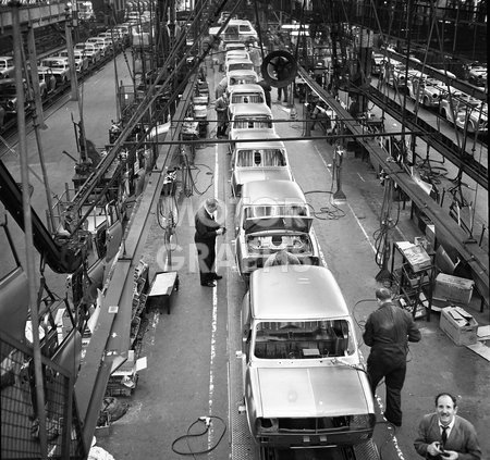 Production Castle Bromwich Mini Clubman 1970