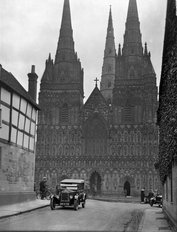 Landaulette At Litchfield Cathedral 1925